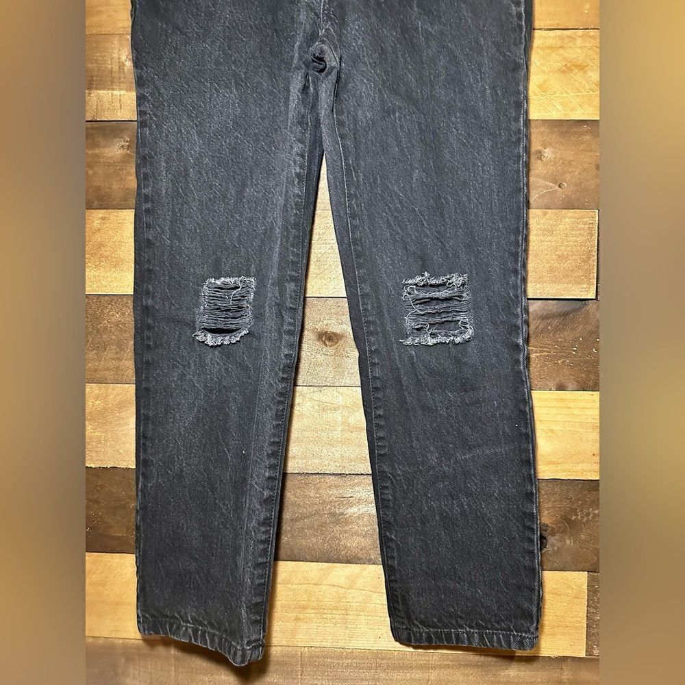 BooHoo Womens High Waist Mom Jeans - Size 8          - Picture 3 of 9